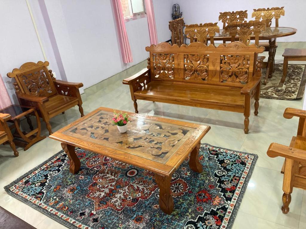 Haobam House Apartment อิมฟัล ภายนอก รูปภาพ